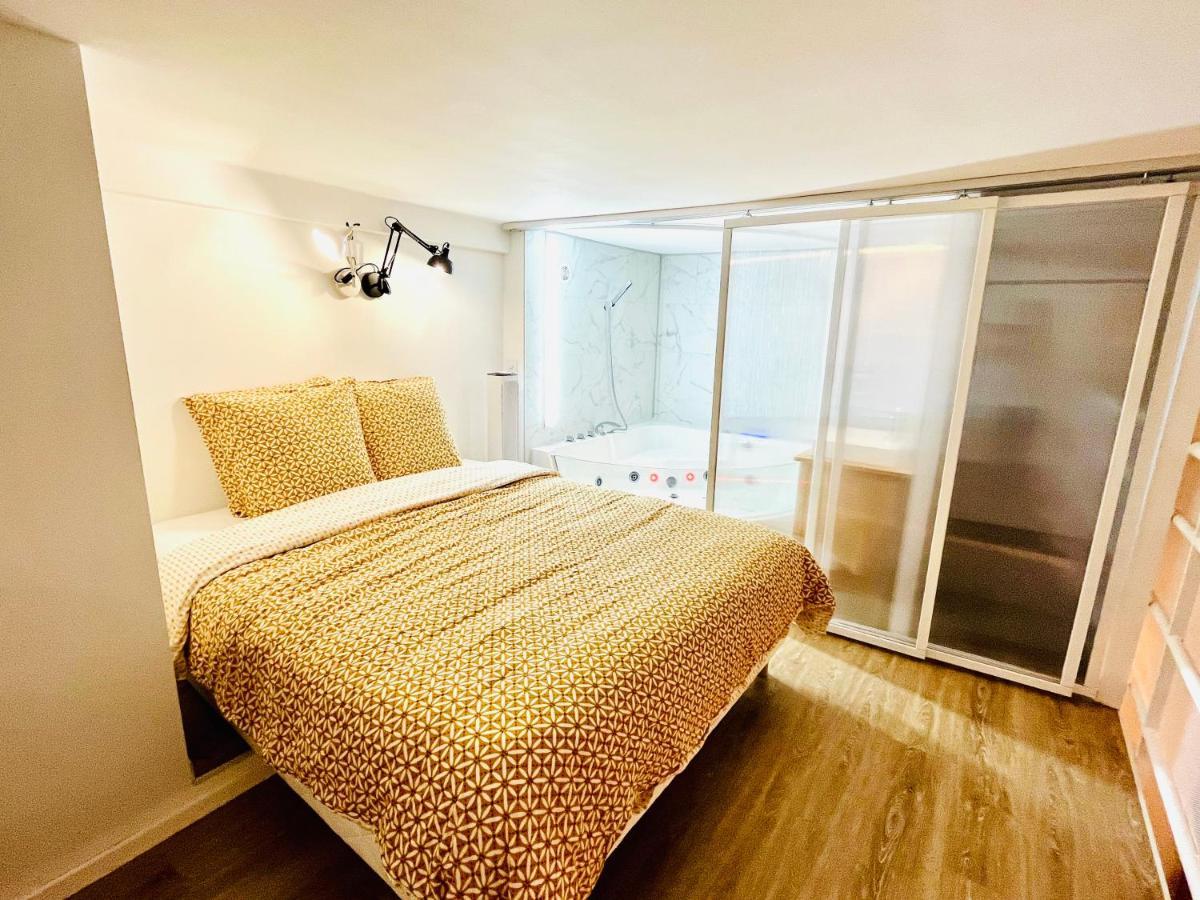 Duplex-Ceiling Height 1,9M-Free Private Parking-Self Check In !! Duplex Climatise-Hauteur Sous Plafond 1,9M-Parking Prive Gratuit-Arrivee Autonome !! Авіньйон Екстер'єр фото